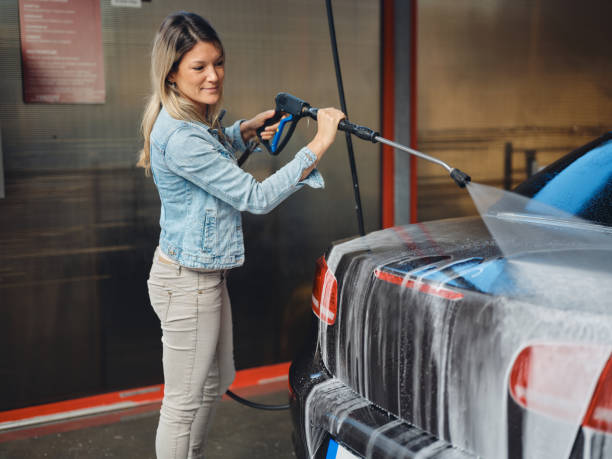 Best Garage Pressure Washing  in Saybrook On The Lake, OH